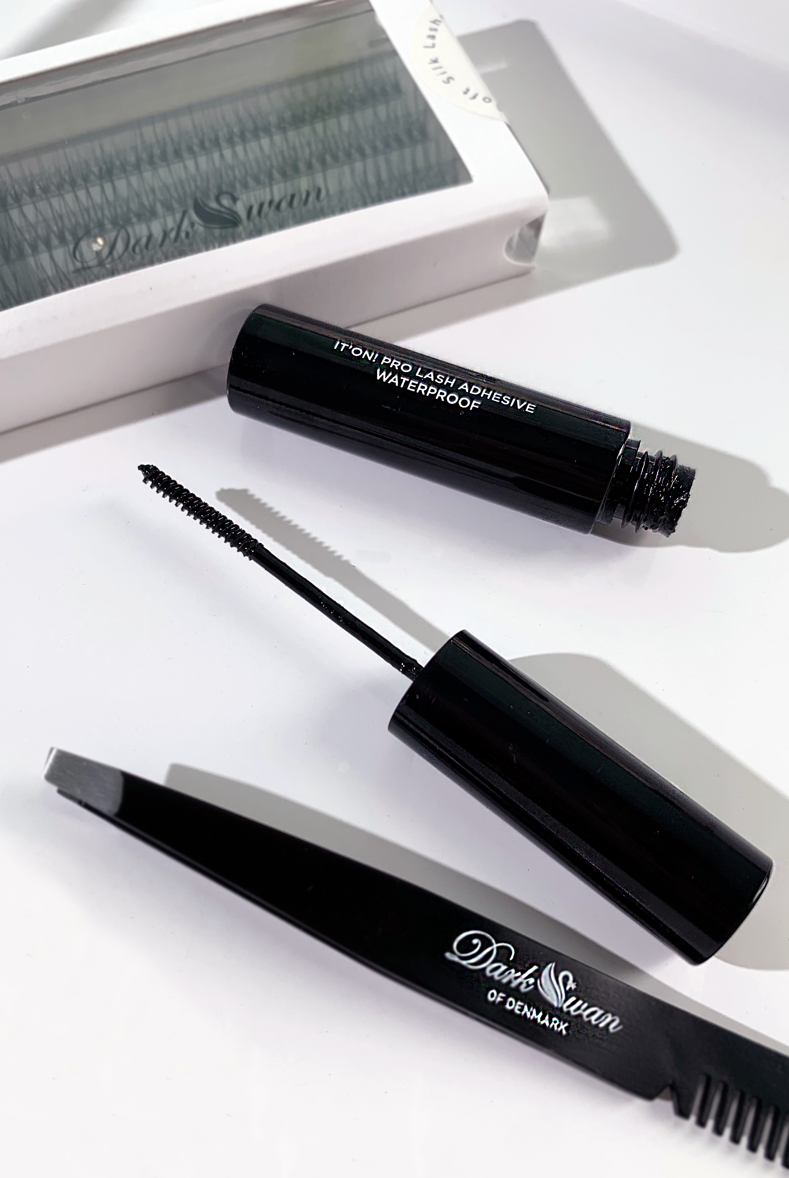 The complete guide to lash adhesive