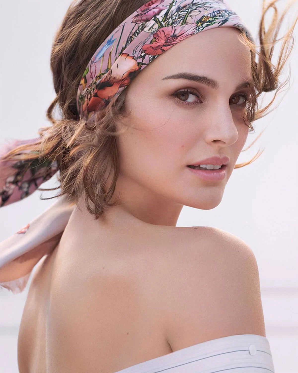 Natalie Portman wearing Secret lashes for new Miss Dior fragrance Camp