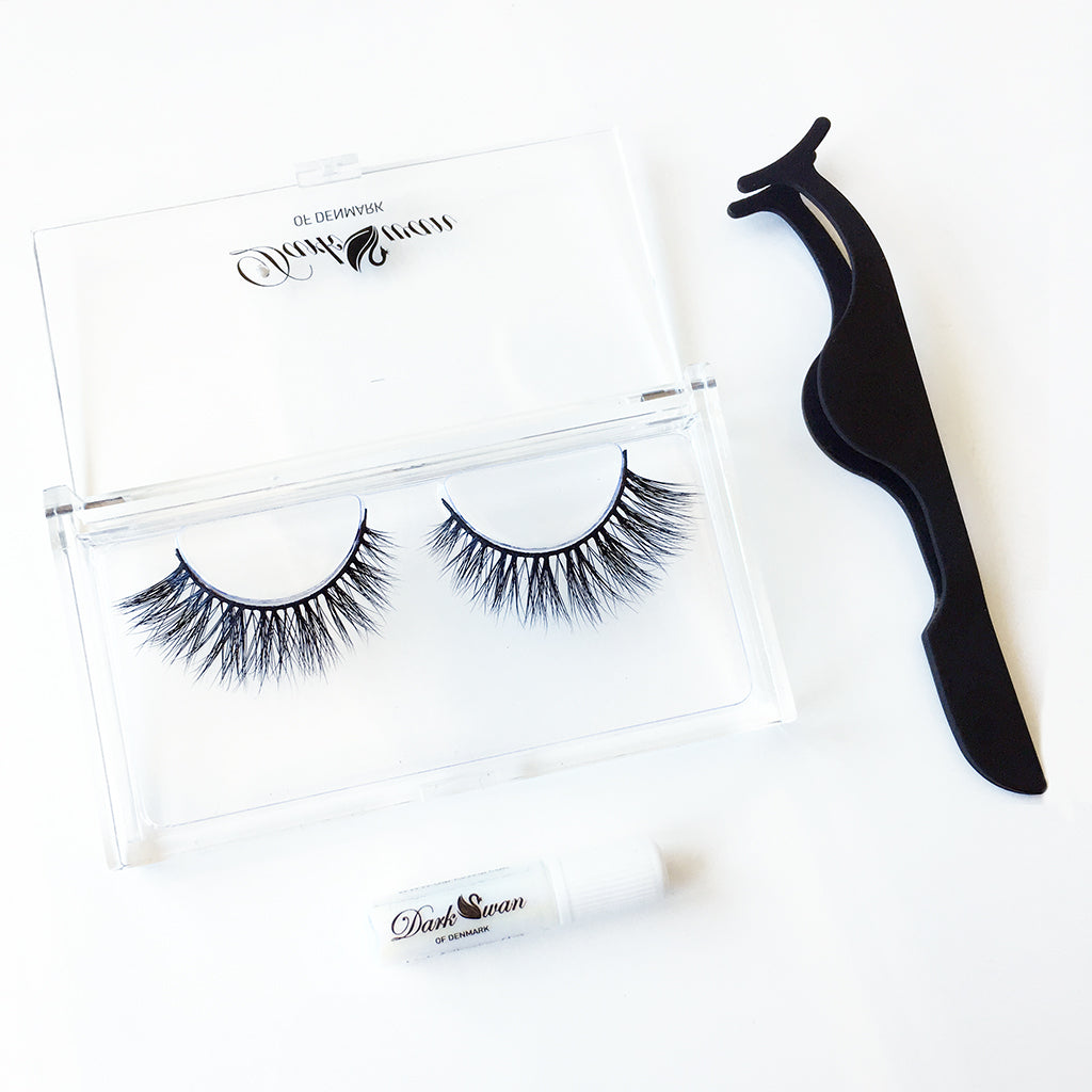 Dark Swan of Denmark Lash Applicator - Thumbnail 2